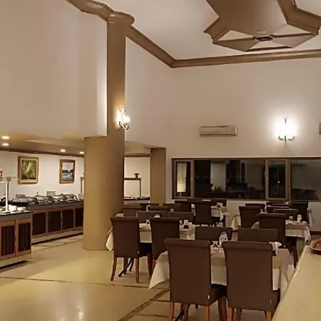 Silver Tower Family Aparthotel