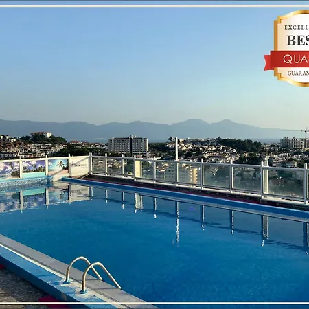 Silver Tower Family Aparthotel 3*