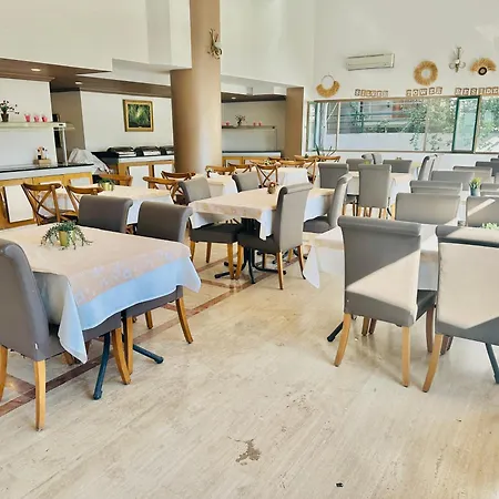 מלון דירות Silver Tower