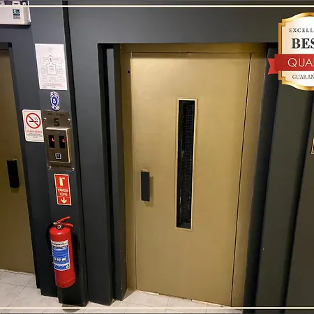 מלון דירות Silver Tower קוסדסי