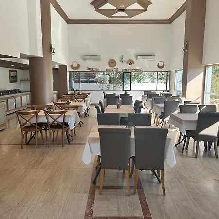 Silver Tower Family Aparthotel Kusadasi