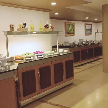 Silver Tower Κουσάντασι