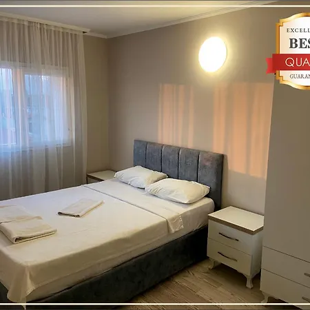 Silver Tower Apartmanhotel 2*