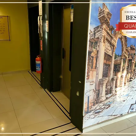 Apartmanhotel Silver Tower 2*