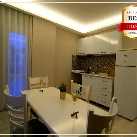 Silver Tower Family Hotel apartamentowy Kusadası